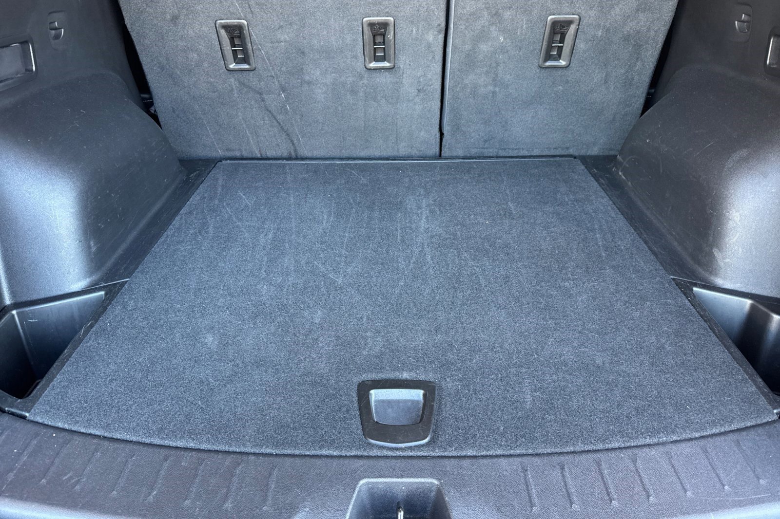 Used 2025 Chevrolet Blazer LT image 32