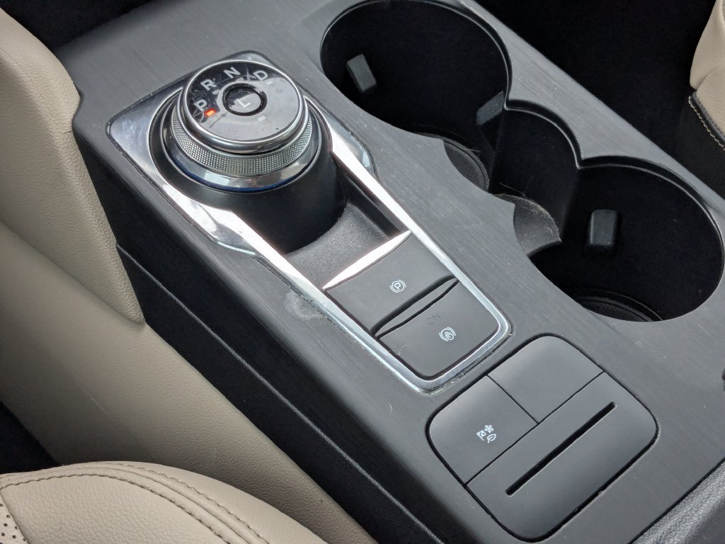 Used 2020 Ford Escape SE Sport FWD image 30