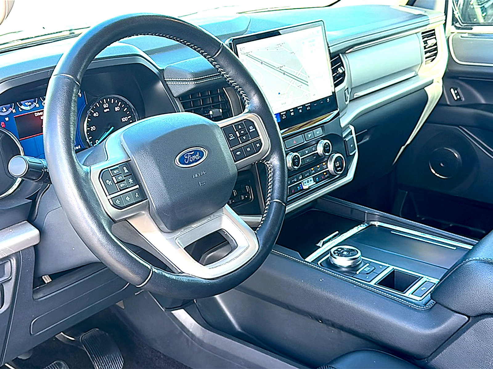 Used 2022 Ford Expedition Max XLT RWD image 12