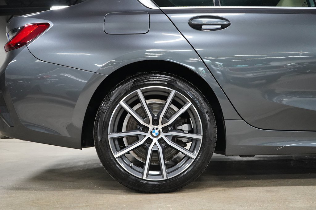 Used 2020 BMW 330i xDrive Sedan w/ Driving Assistance Package AWD/4WD image 38