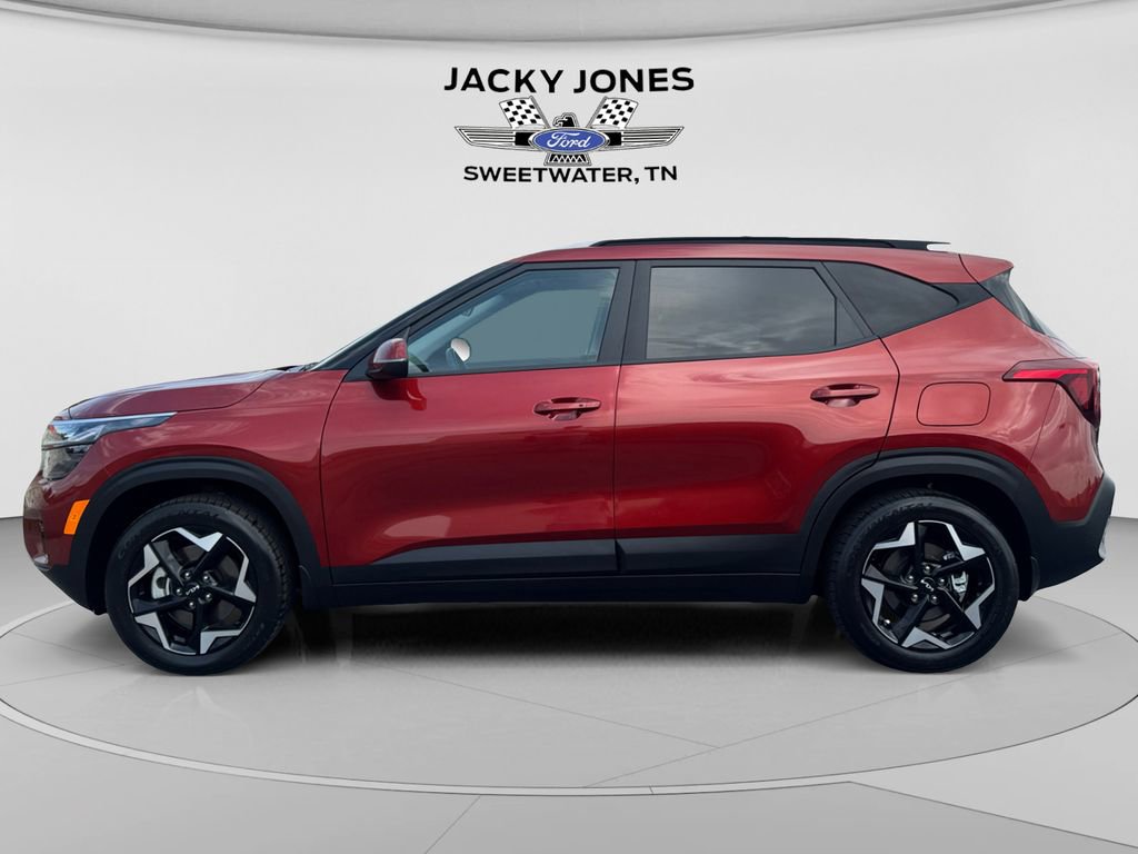 Used 2025 Kia Seltos S image 2