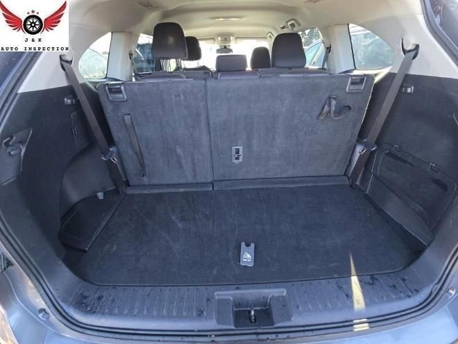 Used 2024 Toyota Highlander LE FWD image 11