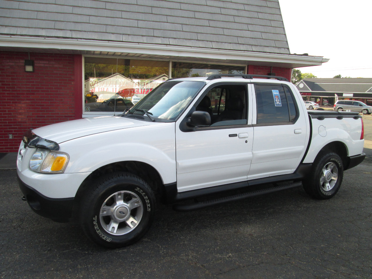 Used 2003 Ford Explorer Sport Trac XLT image 5