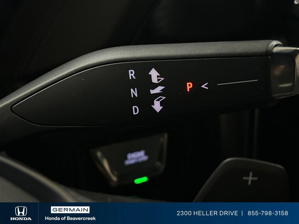 Used 2025 GMC Yukon AT4 AWD/4WD image 25