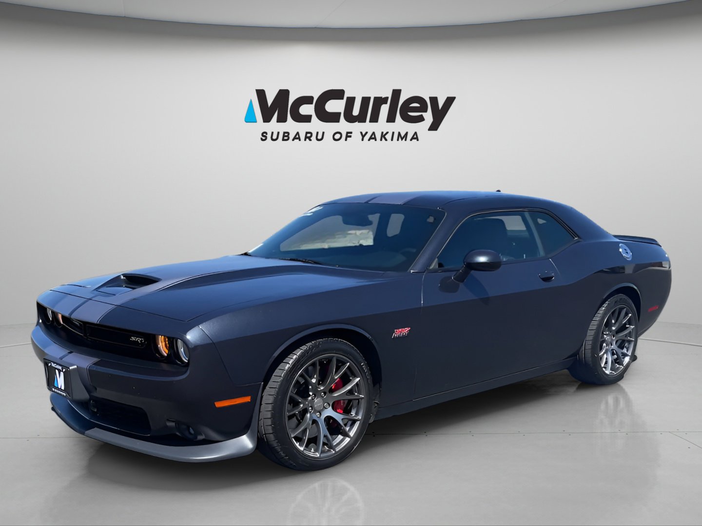 Used 2016 Dodge Challenger SRT w/ Technology Group RWD image 2