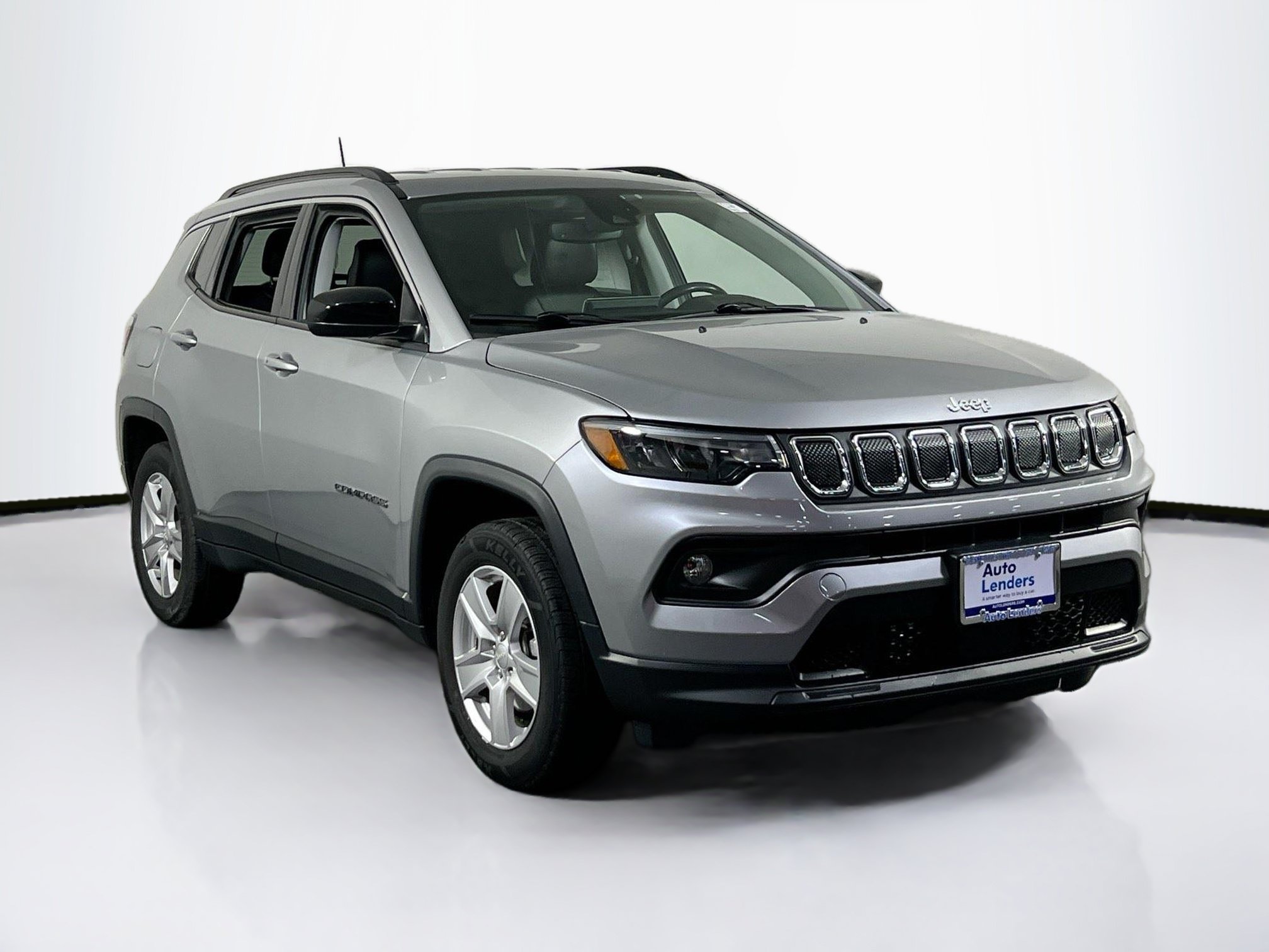 Used 2022 Jeep Compass Latitude w/ Convenience Group AWD/4WD image 3