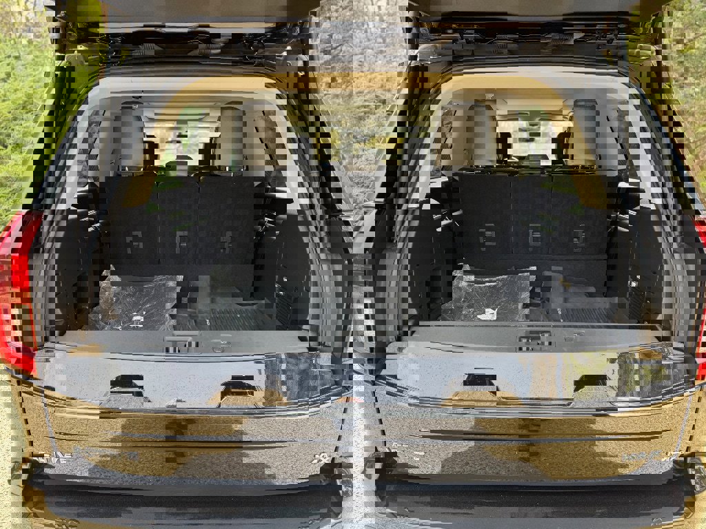 Used 2025 Ford Expedition Max Active AWD/4WD image 7