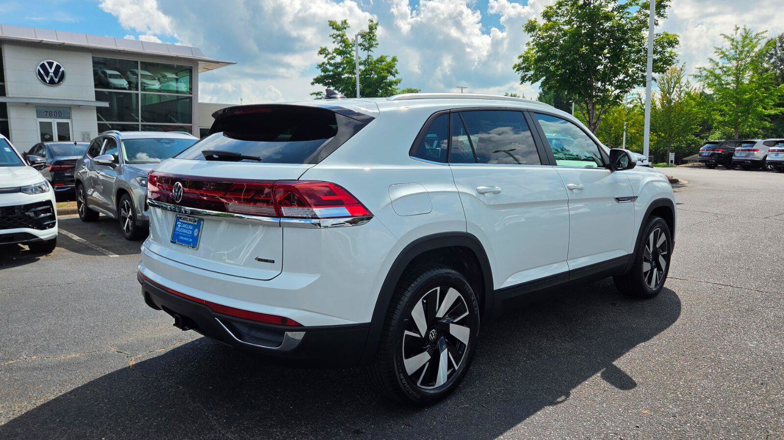 New 2026 Volkswagen Atlas Cross Sport SE AWD/4WD image 5