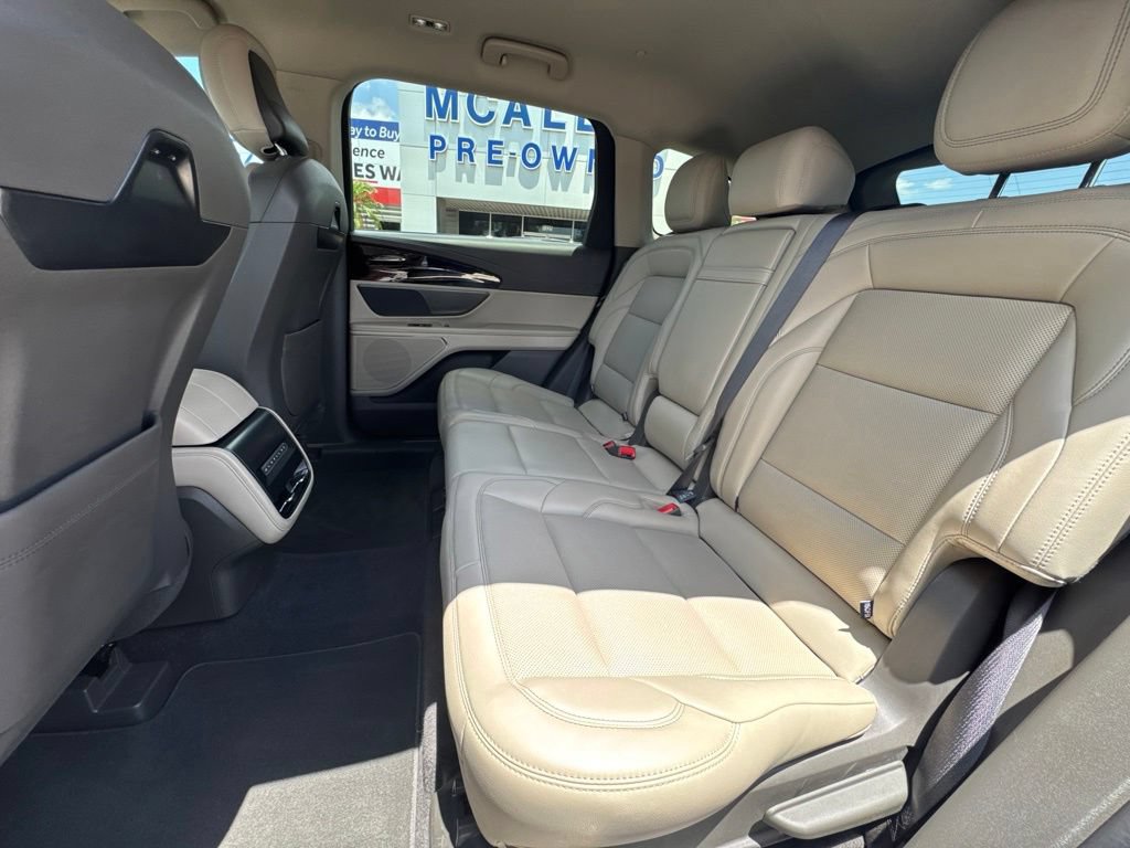 Certified 2024 Lincoln Nautilus Premier AWD/4WD image 19