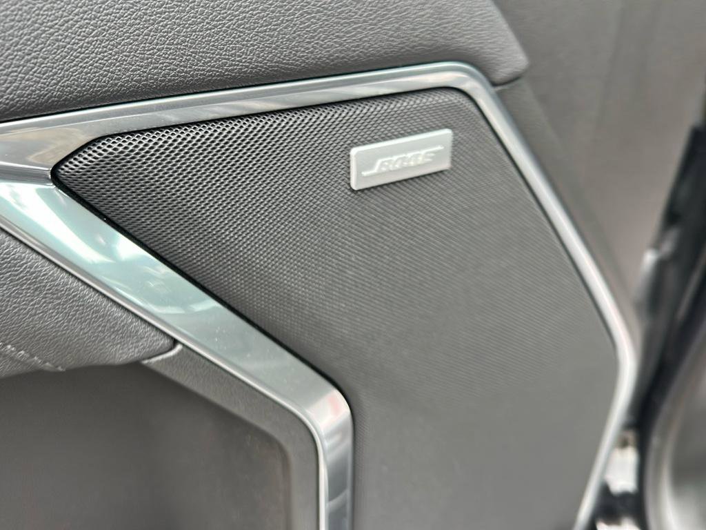 Used 2025 GMC Sierra 1500 SLT w/ SLT Premium Plus Package image 13