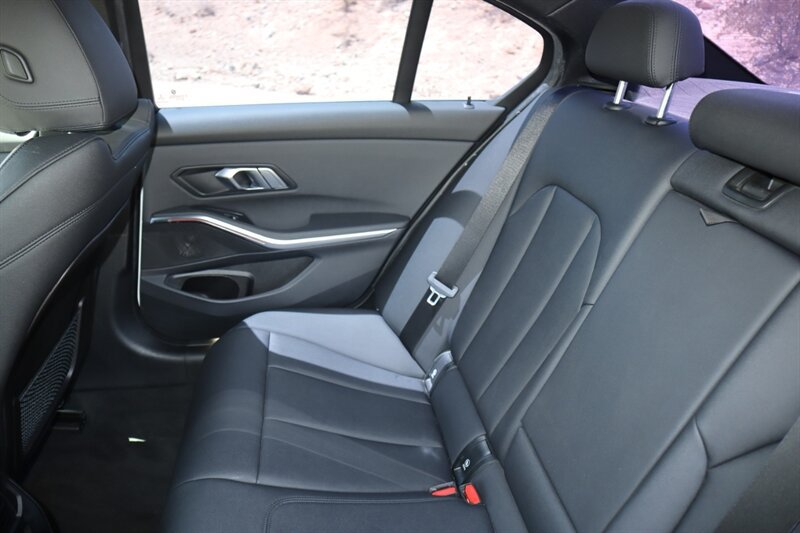 Used 2021 BMW 330e w/ Driving Assistance Package RWD image 26