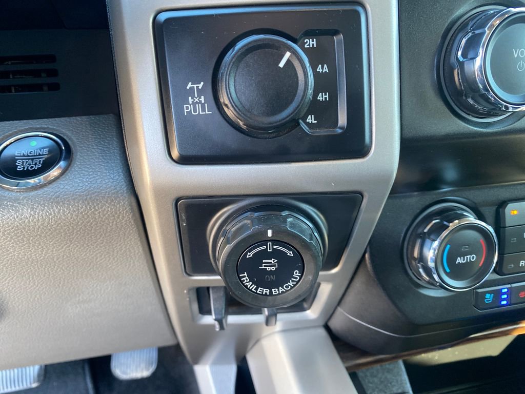 Used 2020 Ford F150 Lariat image 36