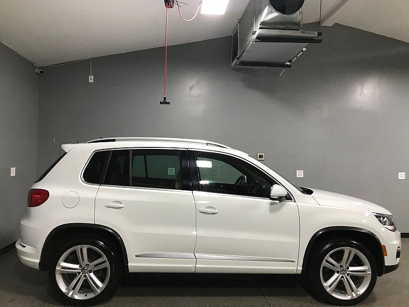 Used 2016 Volkswagen Tiguan R-Line image 2