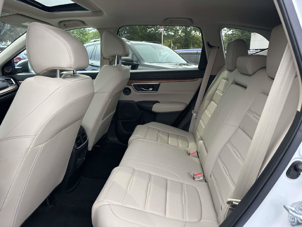 Used 2019 Honda CR-V Touring image 9