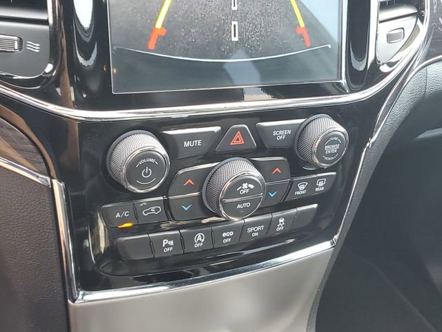 Used 2021 Jeep Grand Cherokee Overland AWD/4WD image 19