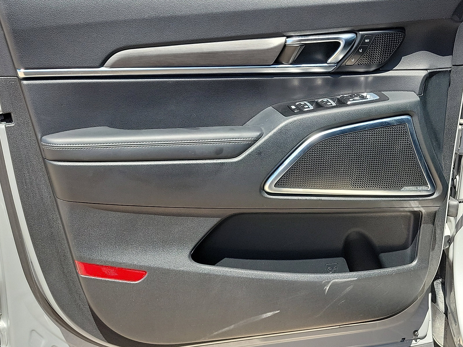 Used 2024 Kia Telluride SX Prestige X-Line image 11