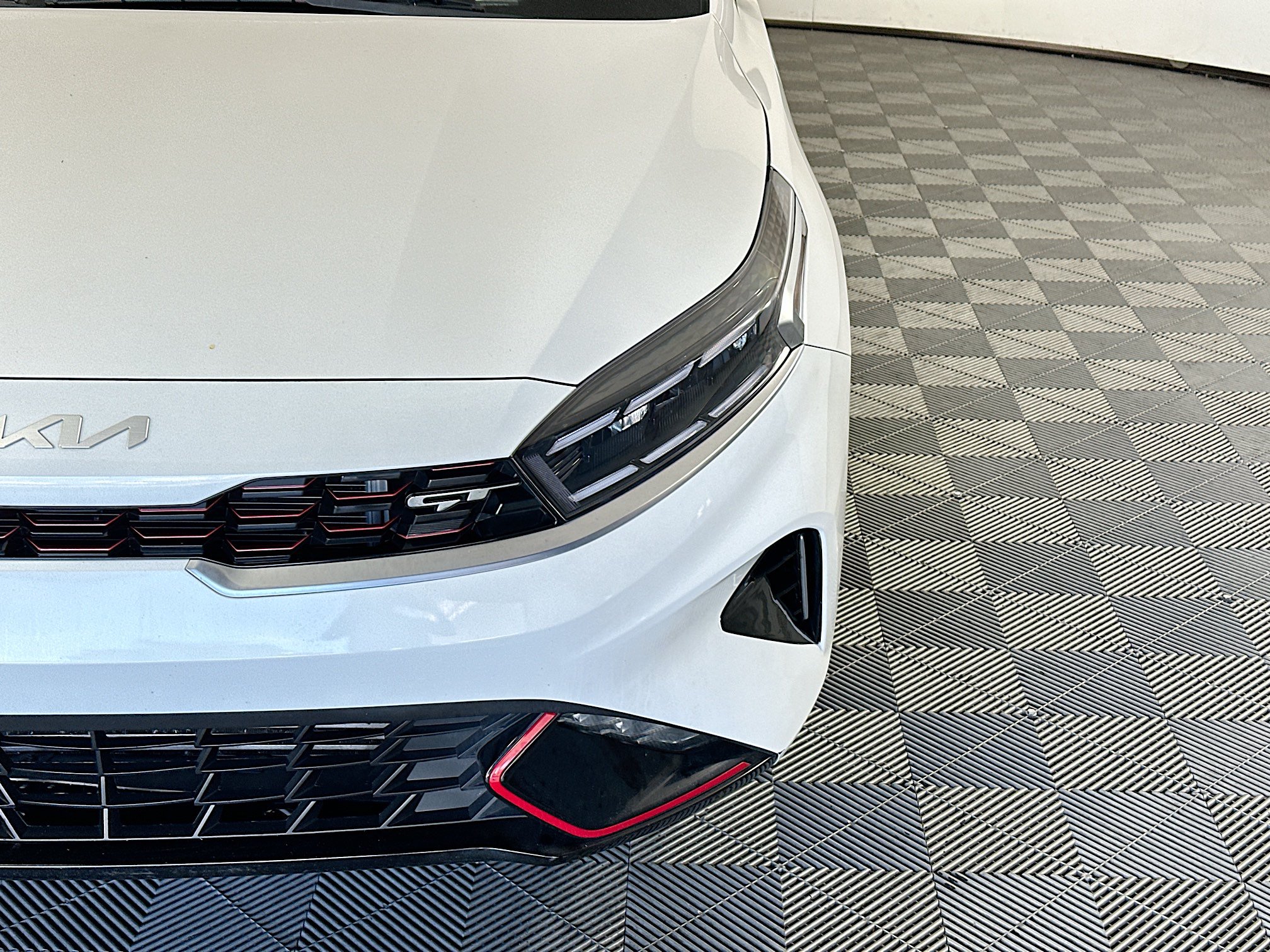 Used 2022 Kia Forte GT FWD image 9