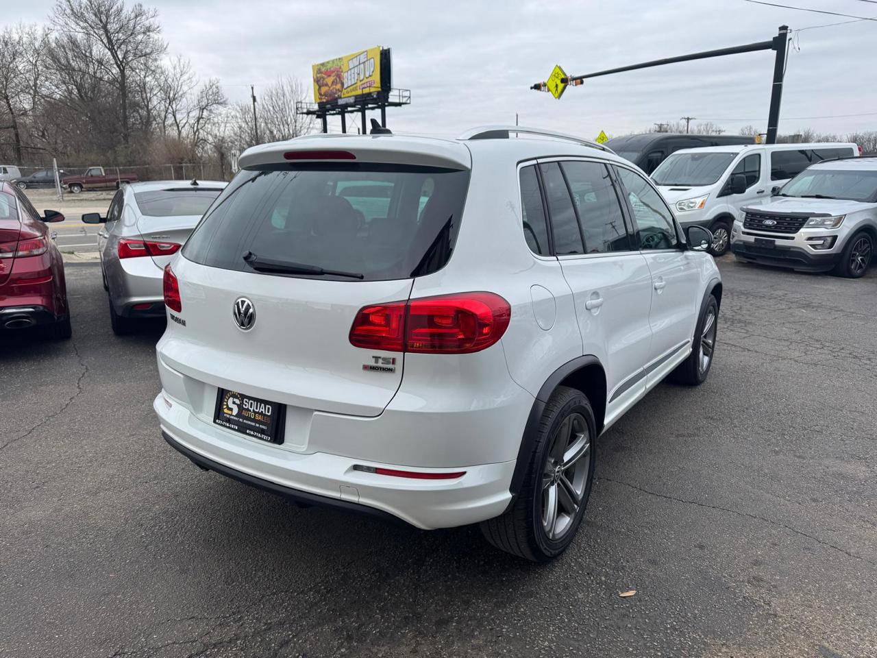 Used 2017 Volkswagen Tiguan Sport image 4