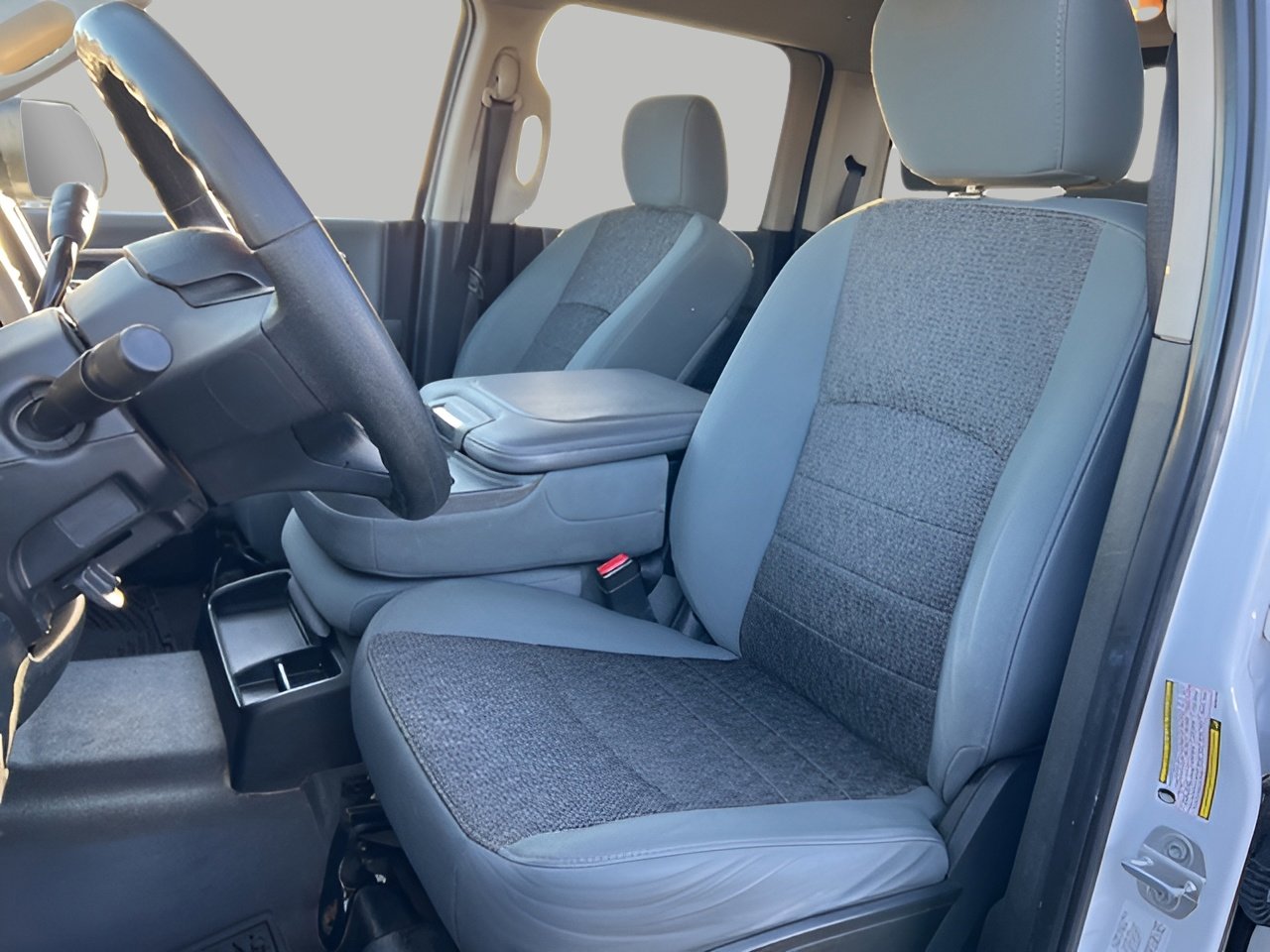 Used 2014 RAM 3500 SLT w/ Protection Group image 28