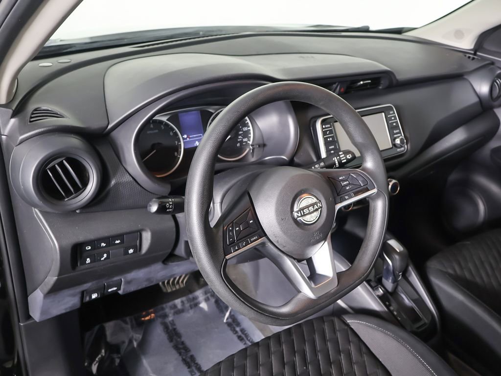 Used 2022 Nissan Kicks S image 24