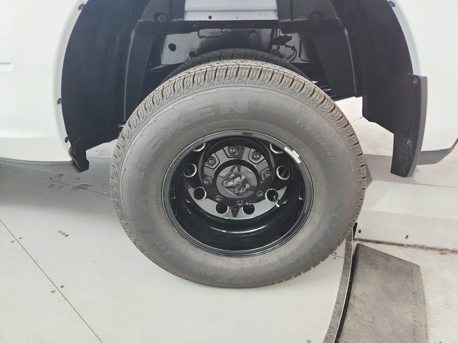 New 2026 RAM 3500 Laramie AWD/4WD image 49