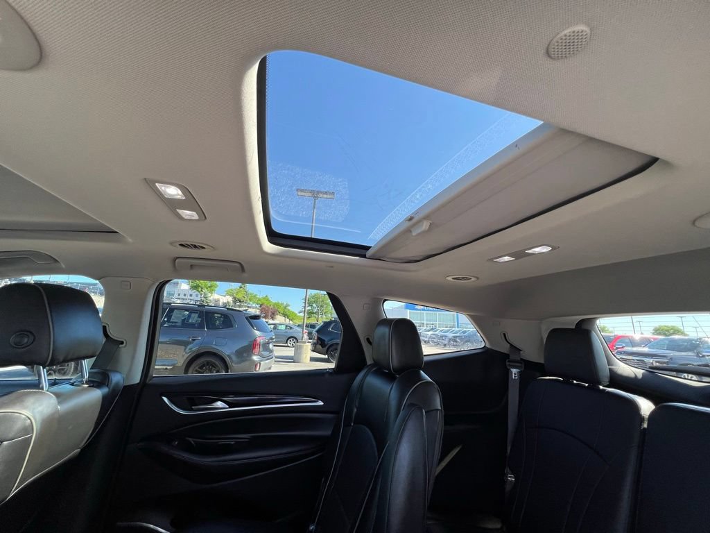 Used 2020 Buick Enclave Avenir w/ Avenir Technology Package AWD/4WD image 23