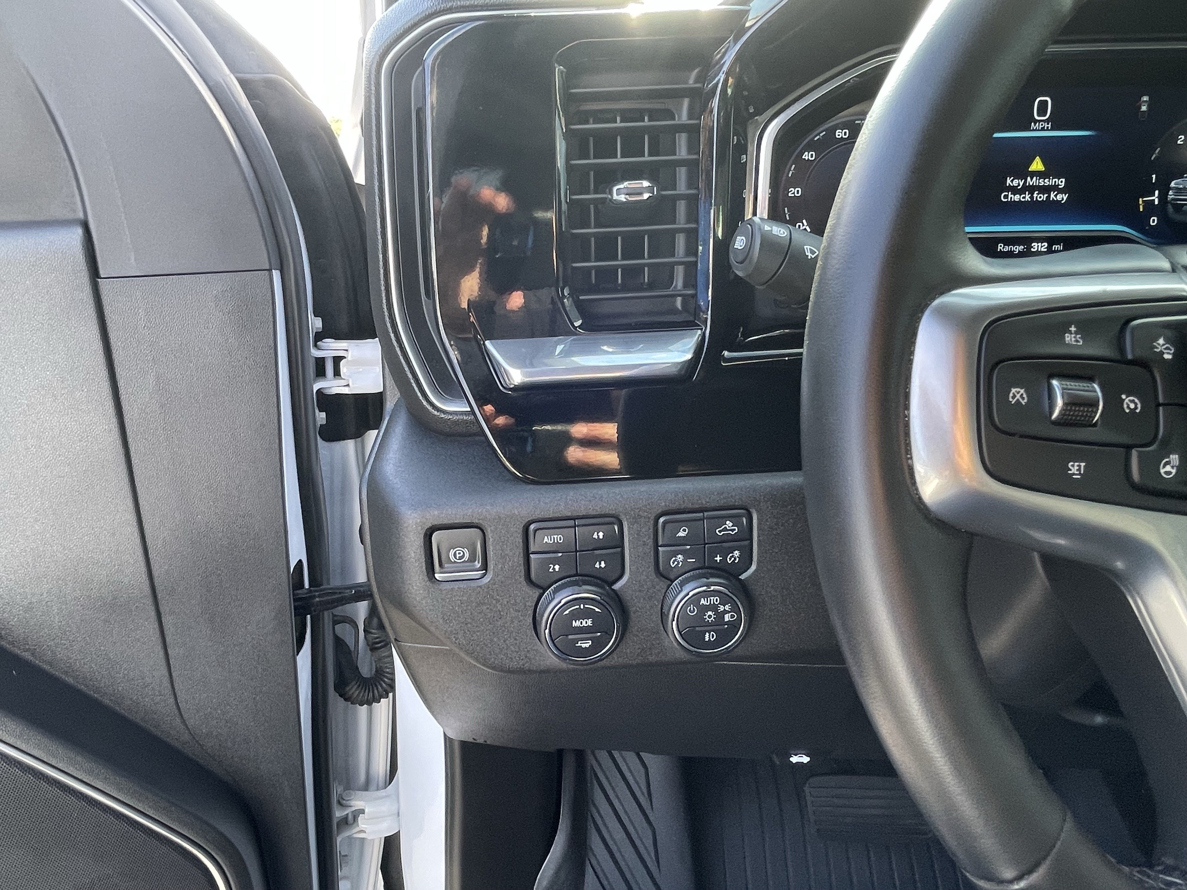 Used 2024 Chevrolet Silverado 2500 LT w/ Texas Edition AWD/4WD image 27