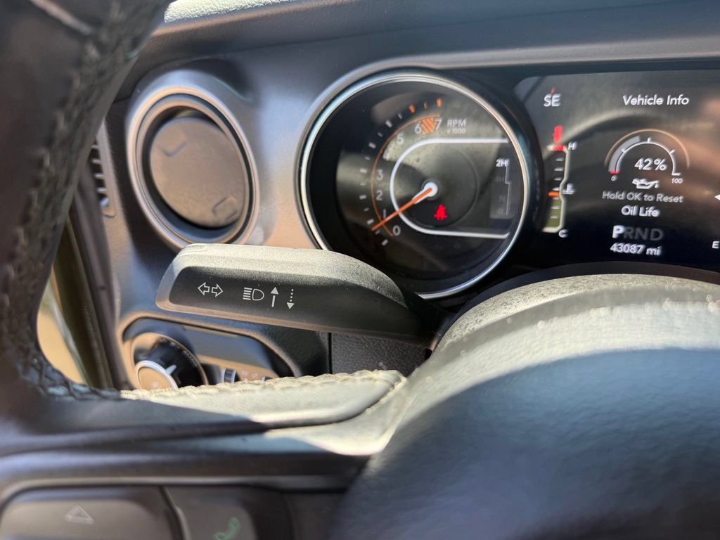 Used 2022 Jeep Wrangler Unlimited Sport AWD/4WD image 30