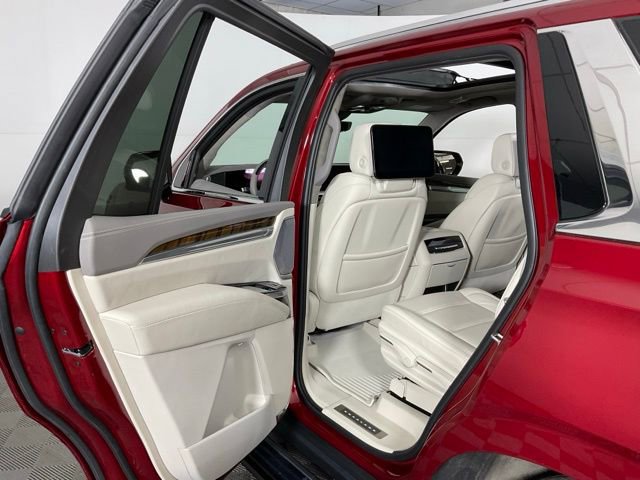 Certified 2025 Cadillac Escalade Premium Luxury Platinum image 32