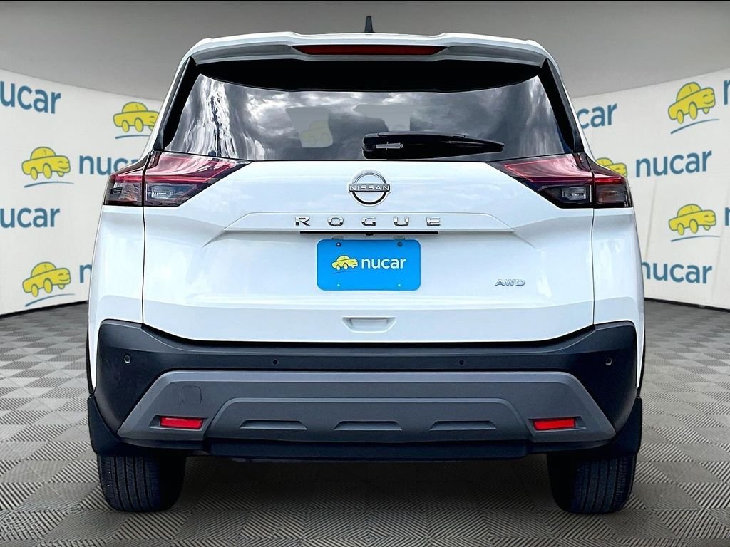 Used 2023 Nissan Rogue S AWD/4WD image 5