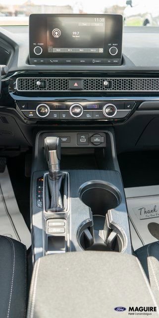 Used 2022 Honda Civic EX image 16