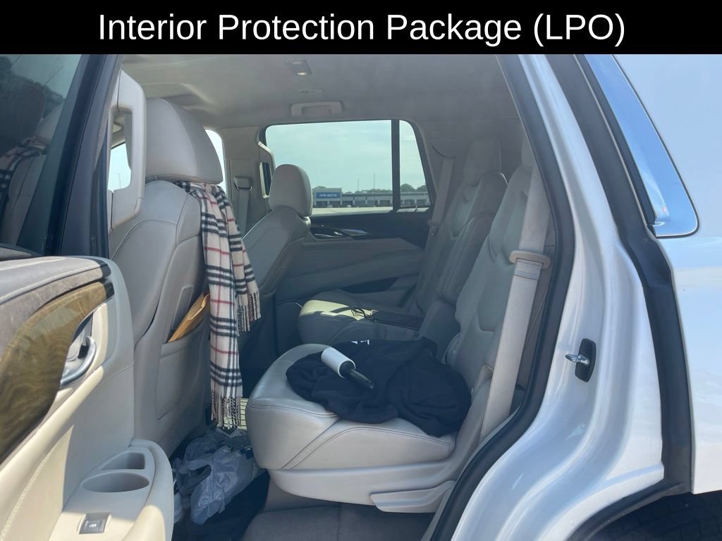 Used 2020 Cadillac Escalade 4WD image 8