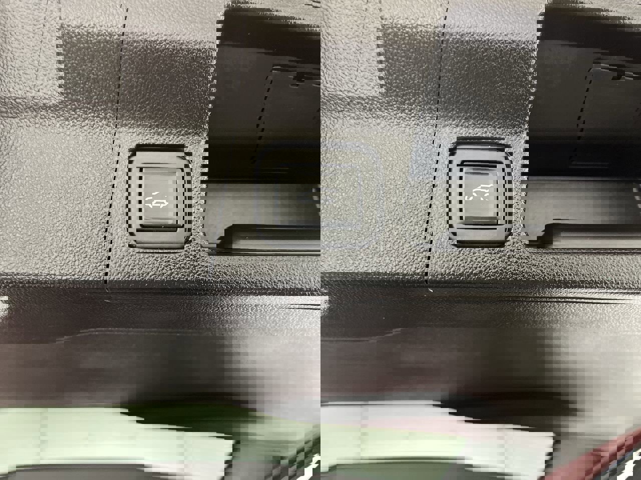 Certified 2023 GMC Acadia SLE w/ Driver Convenience Package image 34