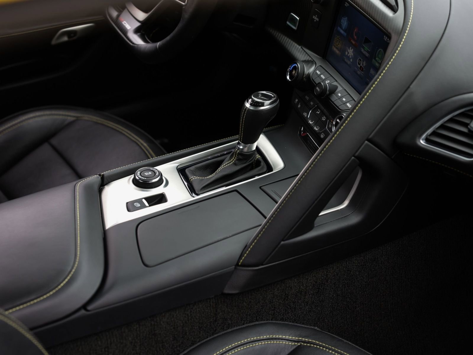 Used 2019 Chevrolet Corvette Z06 RWD image 41