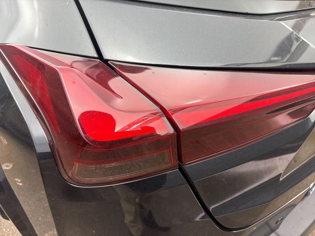 New 2026 Lexus UX 300h AWD image 18