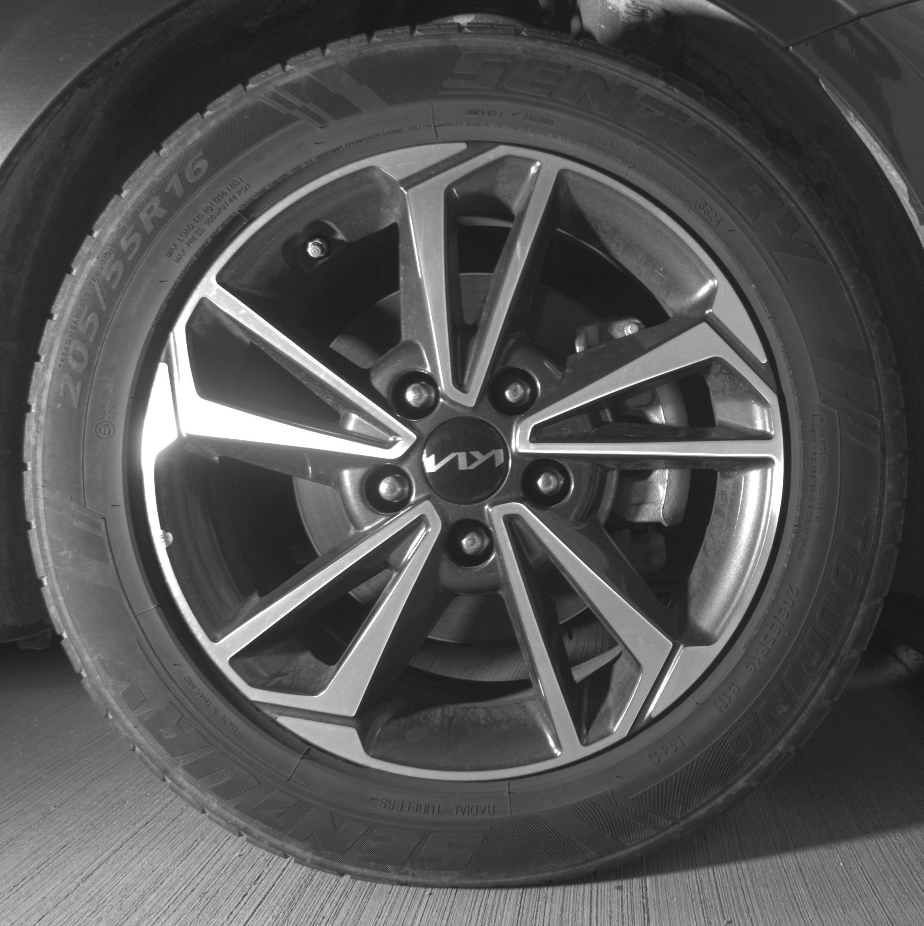 Used 2024 Kia Forte LXS FWD image 18