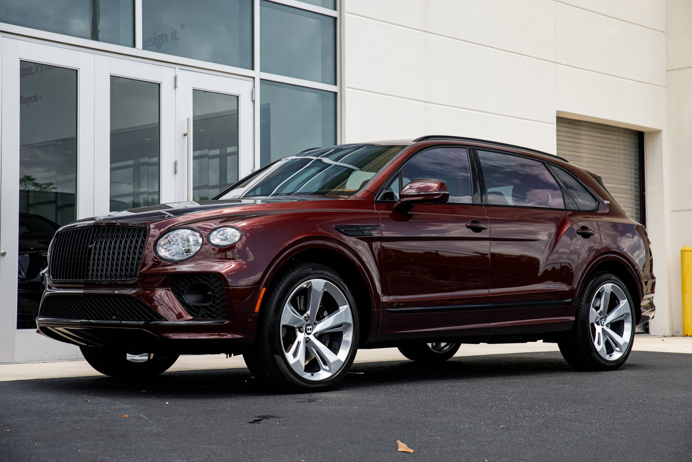Used 2023 Bentley Bentayga Extended Wheelbase AWD/4WD image 9