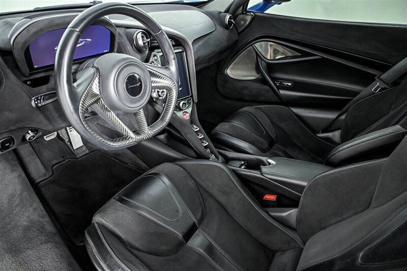 Used 2018 McLaren 720S RWD image 26