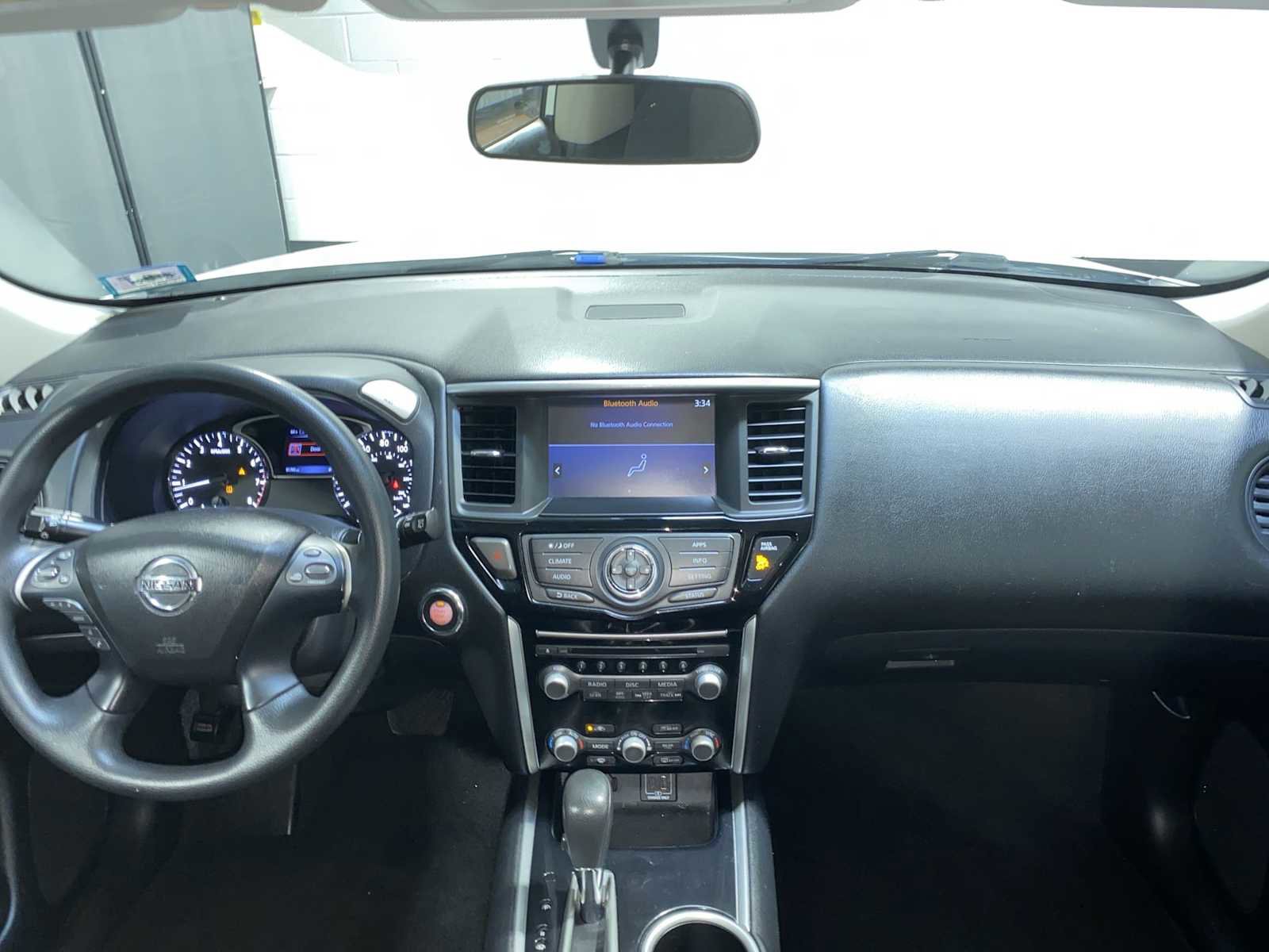 Used 2019 Nissan Pathfinder S AWD/4WD image 10