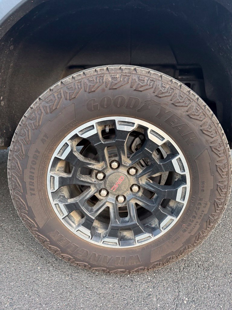 Used 2026 GMC Canyon AT4 AWD/4WD image 18
