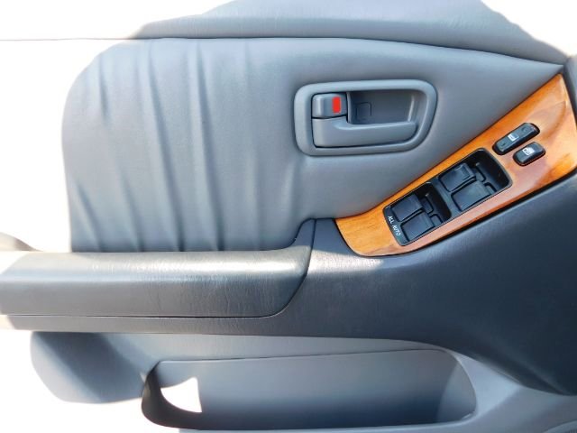 Used 2000 Lexus RX 300 4WD image 11