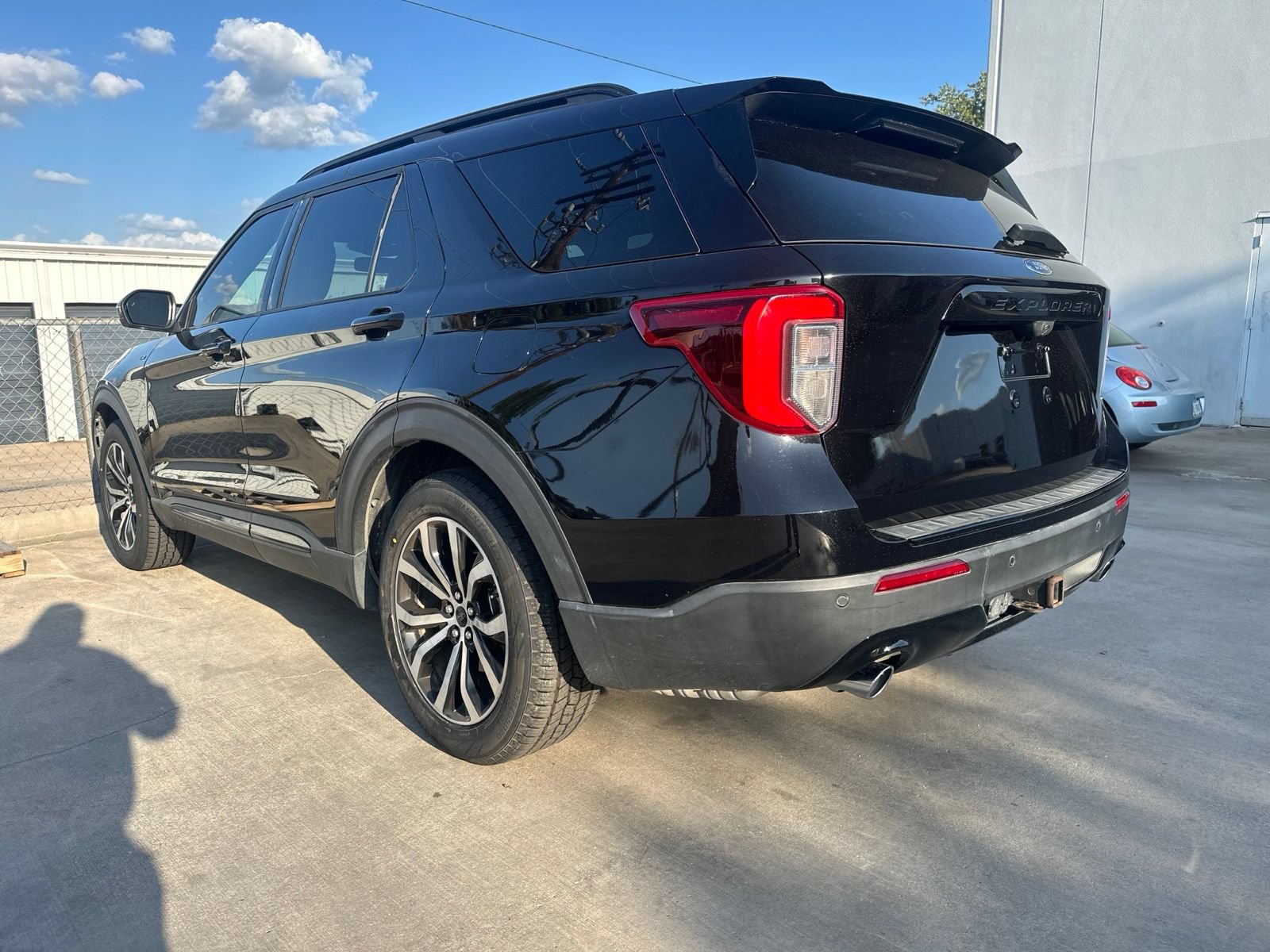 Used 2022 Ford Explorer ST-Line w/ Class IV Trailer Tow Package RWD image 5