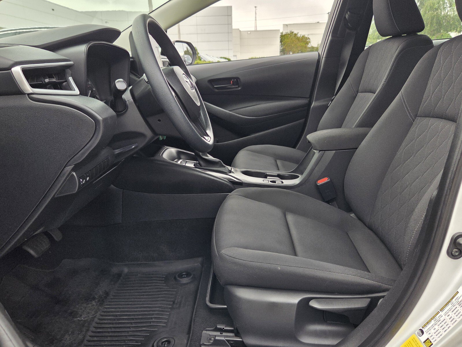Used 2024 Toyota Corolla LE FWD image 10