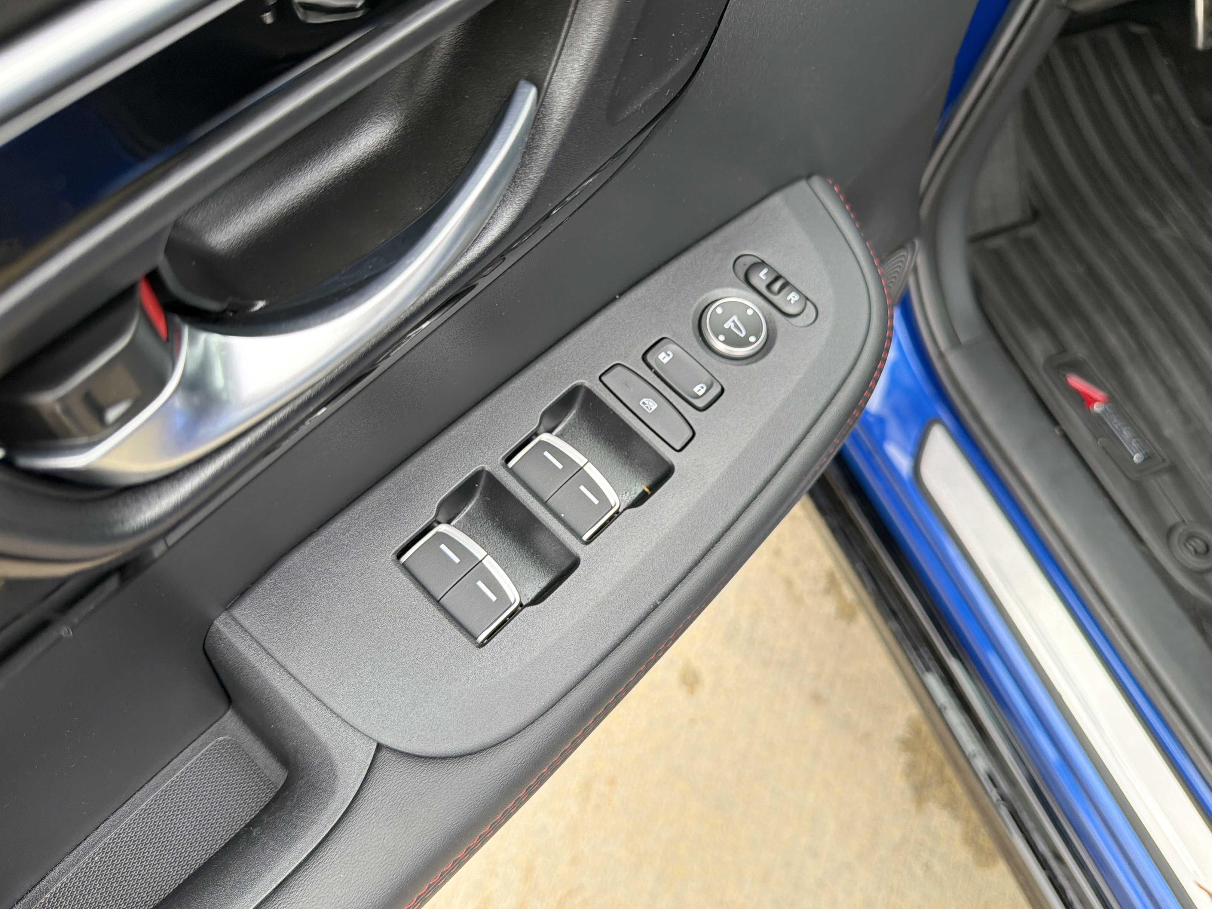 Certified 2025 Acura ADX A-Spec image 15