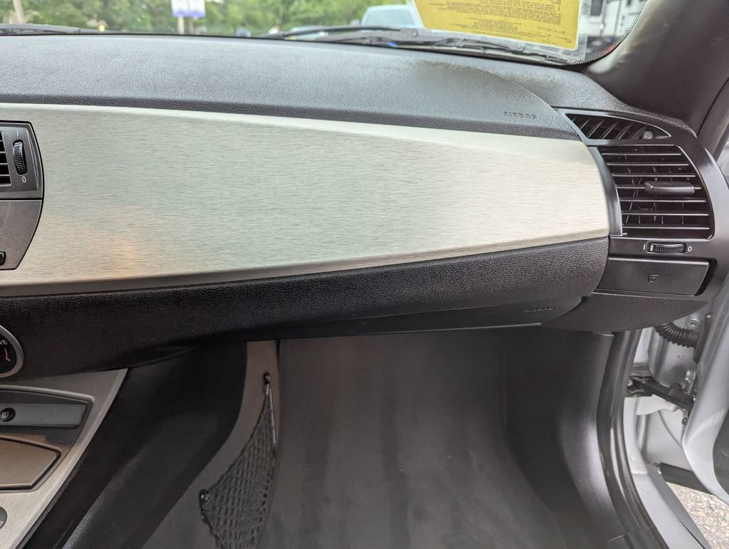 Used 2004 BMW Z4 3.0i RWD image 30
