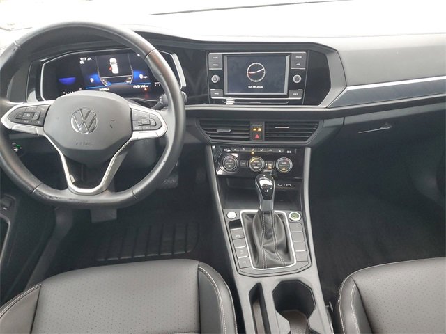 Used 2023 Volkswagen Jetta SE image 10