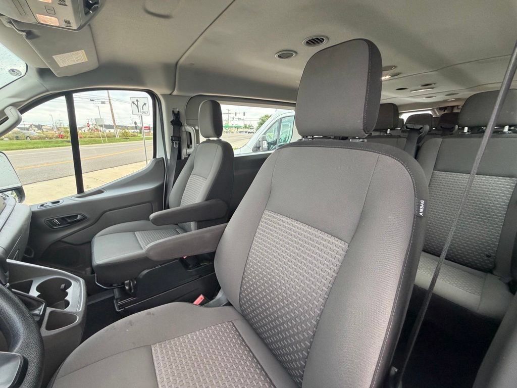 Used 2023 Ford Transit 350 XLT RWD image 8