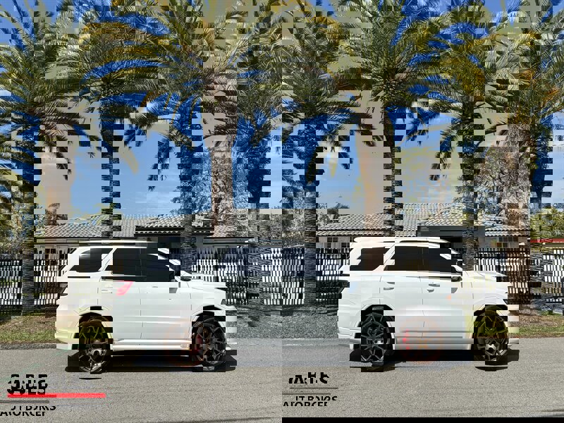 Used 2018 Dodge Durango R/T w/ Technology Group RWD image 2