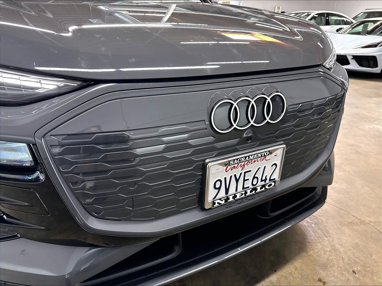 Certified 2025 Audi Q6 e-tron Premium Plus w/ Premium Plus AWD/4WD image 30