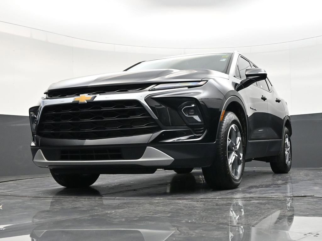 Used 2024 Chevrolet Blazer LT image 28